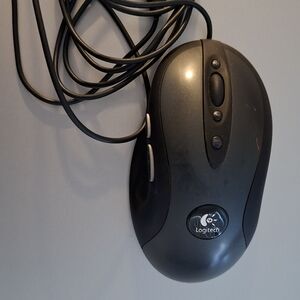 Logitech G400 Gaming Mouse (M-U0028)Logitech Black Wired Optical Mouse